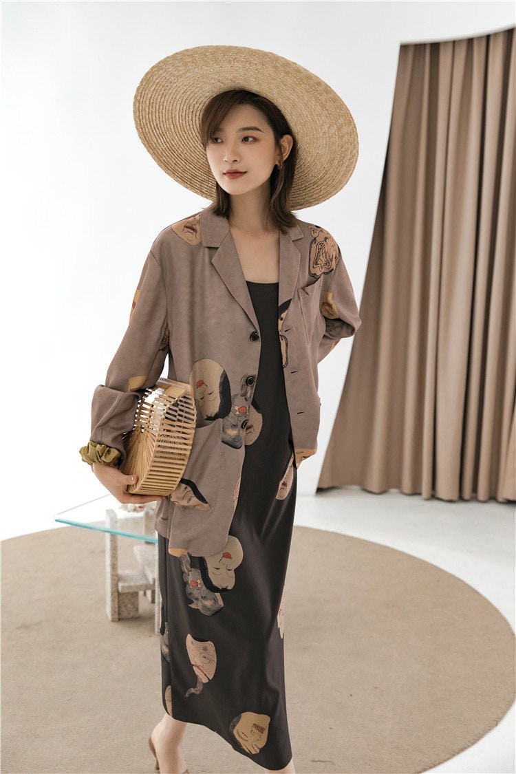 Japanese styled human face graphics print women blazer, earth tone graphics jacket, long sleeves suit