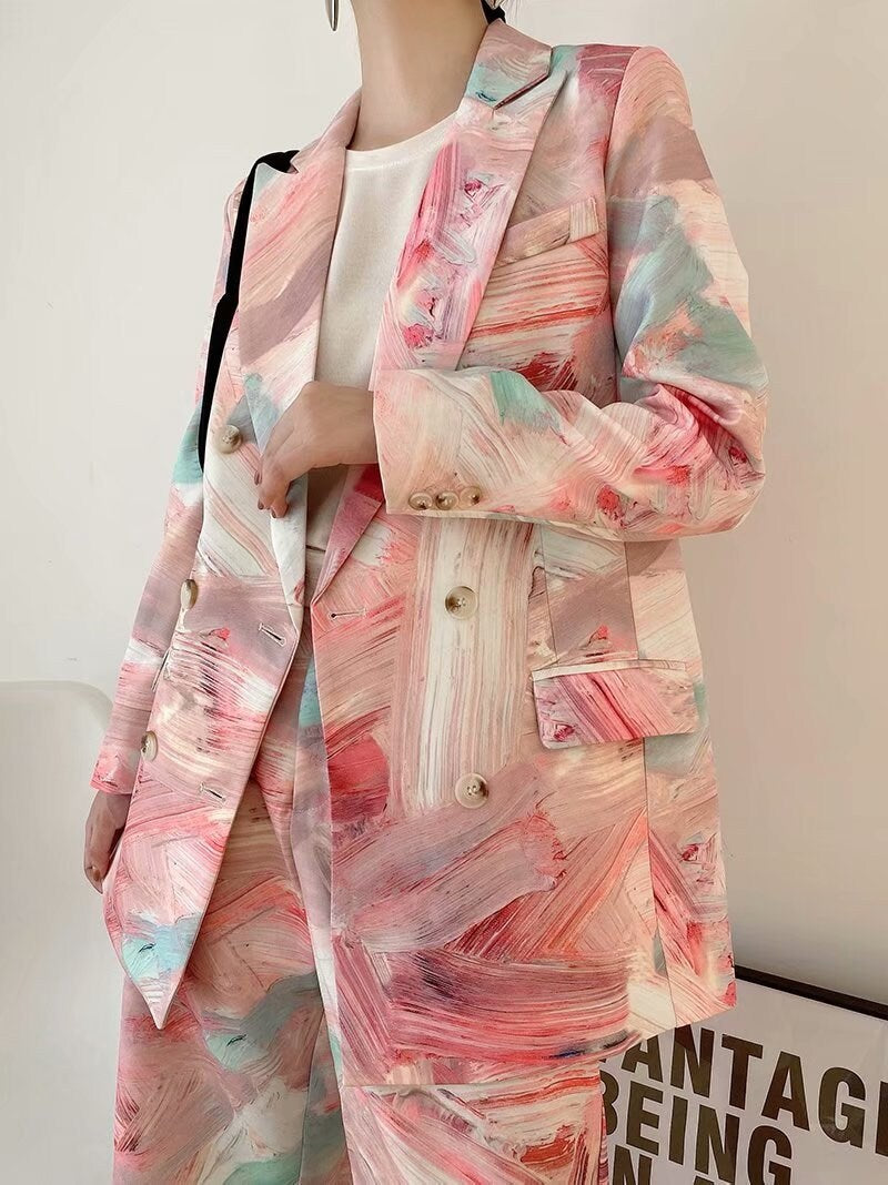 Pink Tie Dye Blazer + Shorts, Woman Suit Jacket Graffiti Pattern Short Pants Painting Strokes for Smart Casual/ Formal/ Gift for her