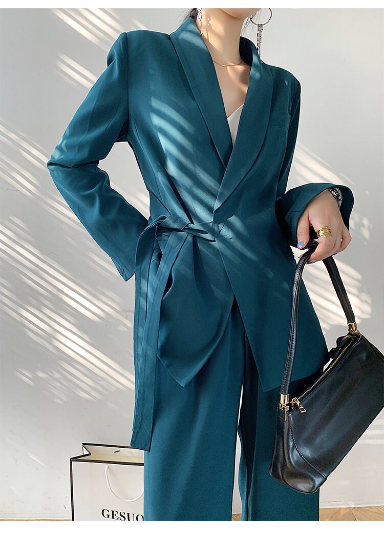 Chic Green Pantsuit, Designer Woman Korean Style Minimalist Montone Suit Jacket + Pants for Smart Casual/ Formal/ Gift for her