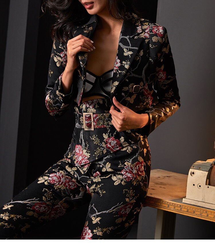 Women Floral Embroidery Suit Set, Subtle Pattern Deluxe Designer Suit Jacket & Pants Asian Style for Smart Casual/ Formal Event/Gift for her