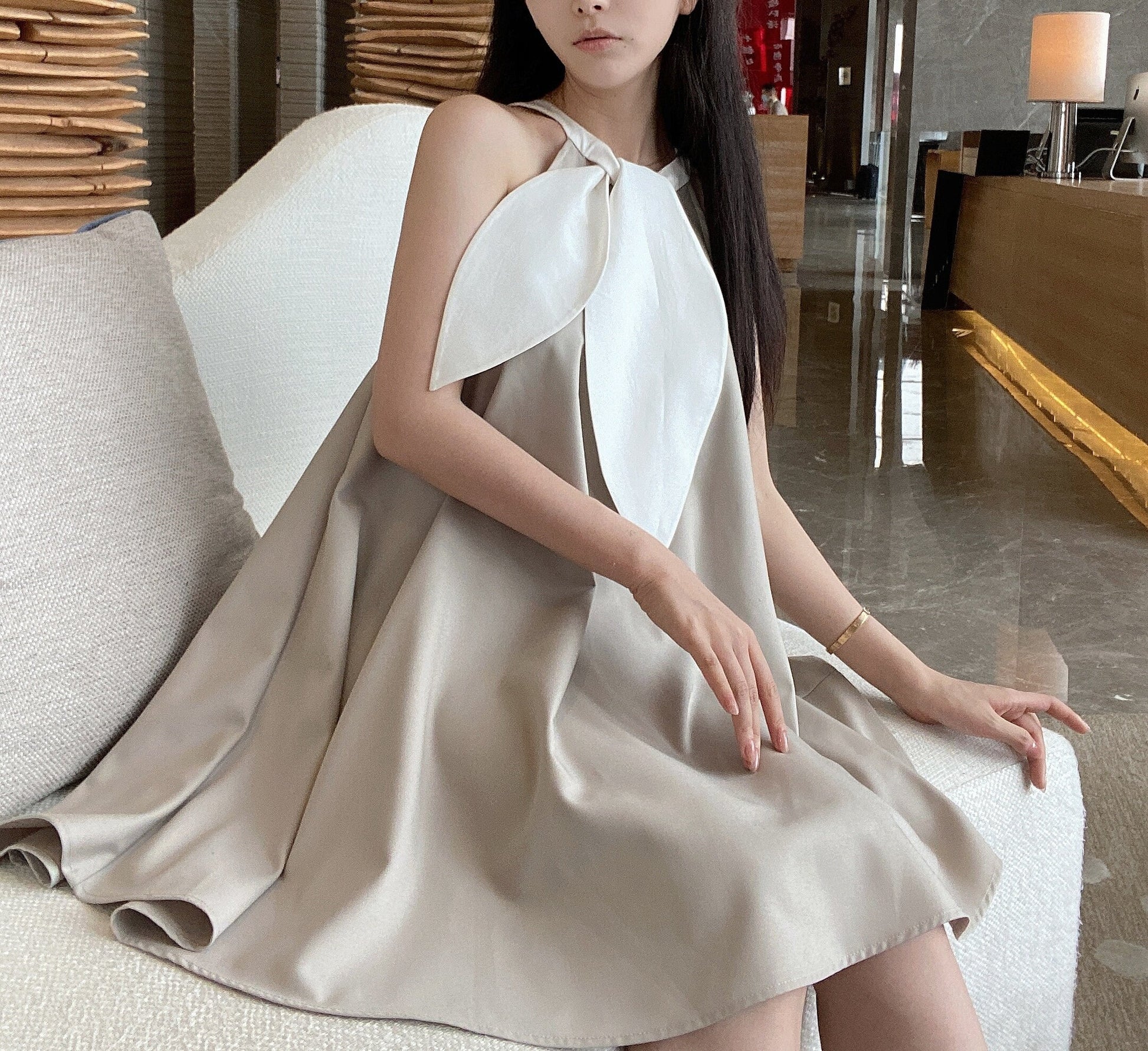 Leaf Shaped Collar Art Dress, Designer Woman One Piece Floral Shape Minimalist for Smart Casual/ Formal/ Event Party/ Gift