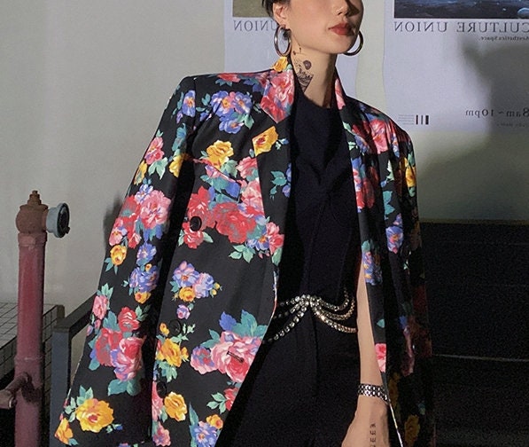 Floral Pattern Blazer, Designer Woman Black Pink Suit Jacket Flower Print Graphics for Smart Casual/ Formal/ Party Event/ Gift