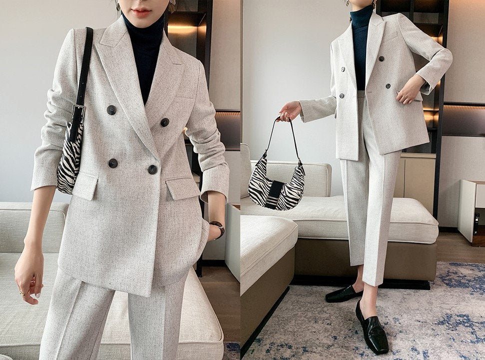 Minimalist Woman Light Gray Pantsuit, Designer Korean Style Montone Suit Jacket + Pants for Smart Casual/ Formal/ Gift for her