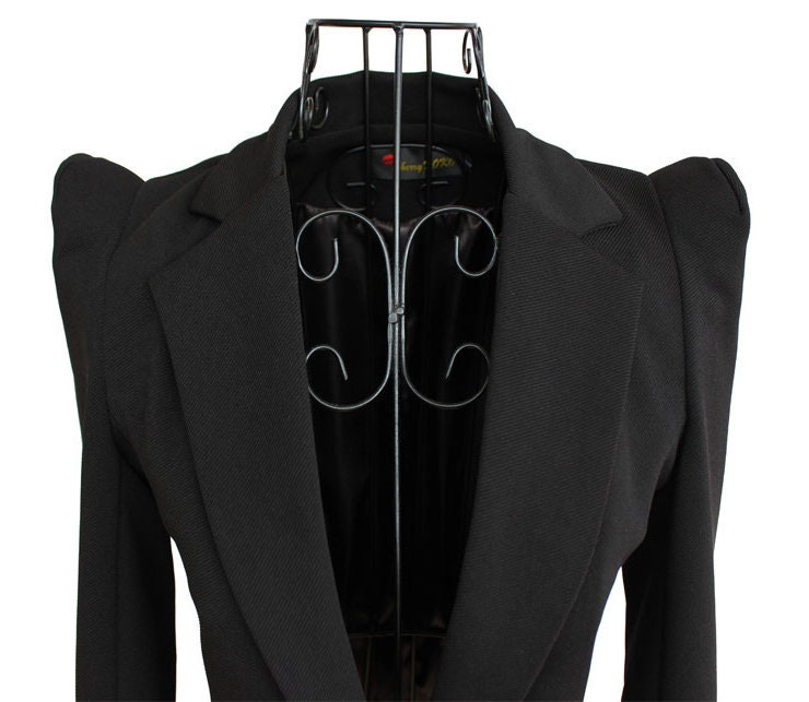 Black Point Shoulder Blazer, Designer Woman Suit Jacket Big Shoulder Minimal Solid Black Model Catwalk Smart Casual/ Formal/ Event/ Party