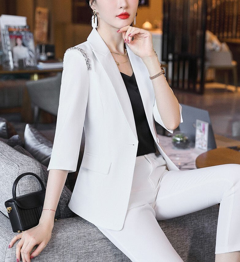 Women White/ Black Pantsuit in Extra Large, Designer Slim Cut Blazer & Pants Set Minimalist Style Beads on Shoulder Formal Wedding Party