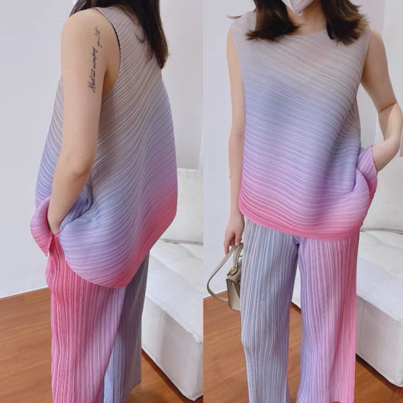 Gradient Colored Pleat Top & Pants Set, Designer Woman Rainbow One Size Loose Fit Vest Clothes Set Casual Outdoor Party Wedding Summer