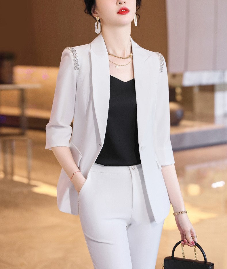 Women White/ Black Pantsuit in Extra Large, Designer Slim Cut Blazer & Pants Set Minimalist Style Beads on Shoulder Formal Wedding Party