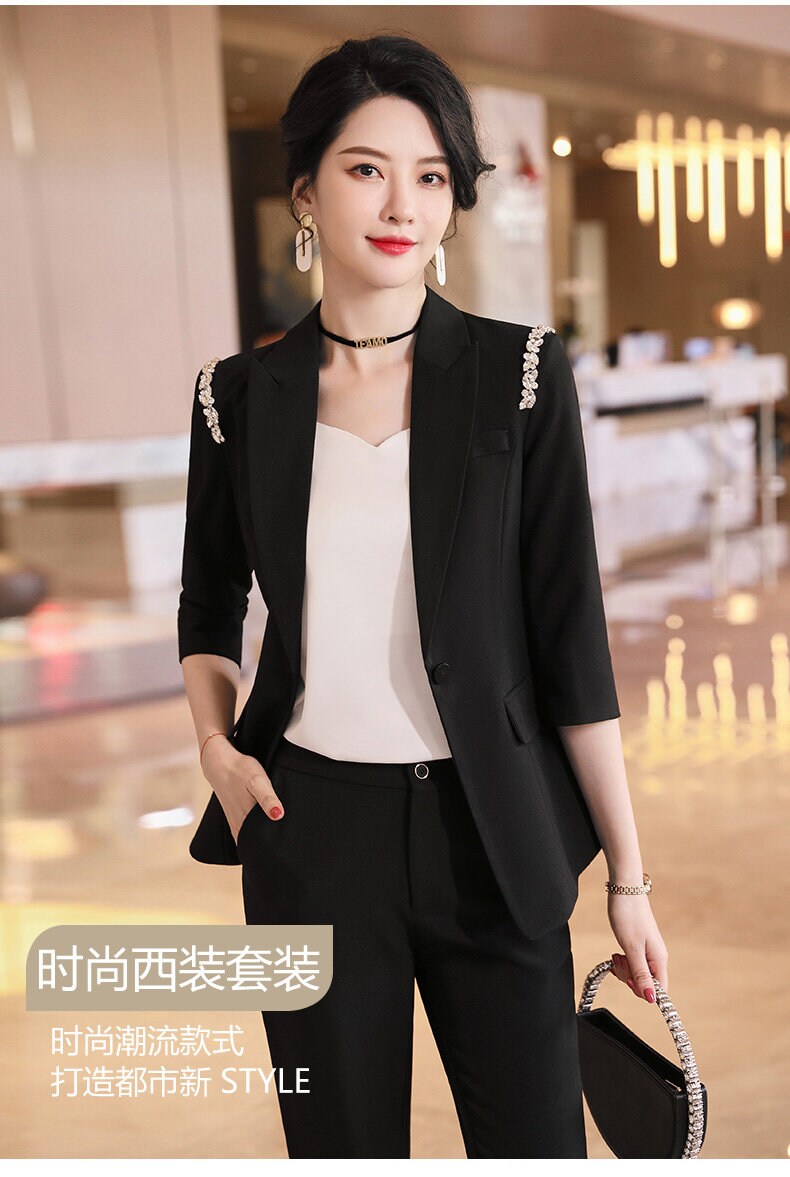 Women White/ Black Pantsuit in Extra Large, Designer Slim Cut Blazer & Pants Set Minimalist Style Beads on Shoulder Formal Wedding Party