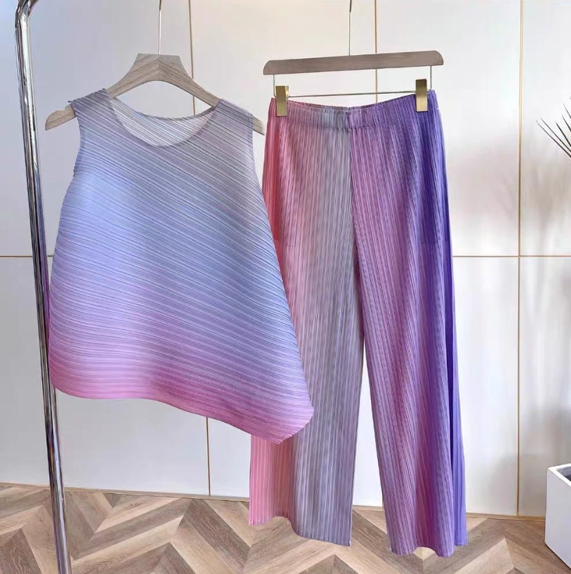 Gradient Colored Pleat Top & Pants Set, Designer Woman Rainbow One Size Loose Fit Vest Clothes Set Casual Outdoor Party Wedding Summer