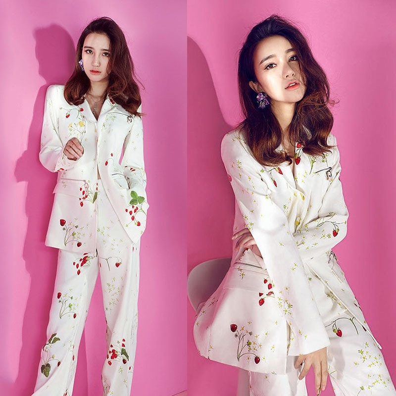 Floral pattern pantsuit, woman designer strawberry graphics suit jacket + pants, thin layered soft suit set formal office smart casual gift