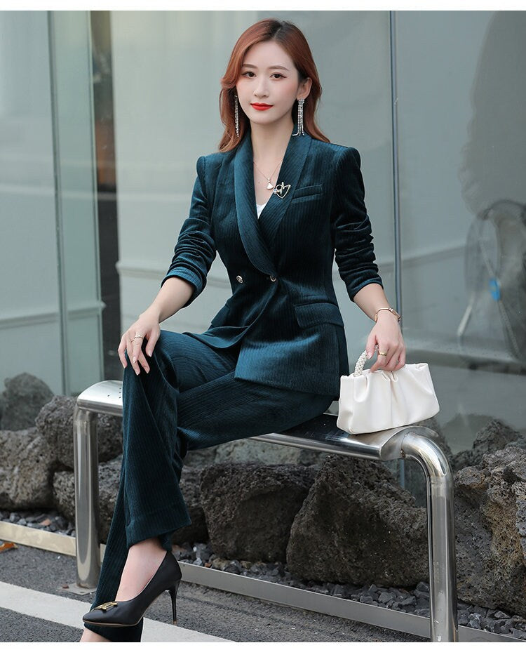 Green high class slim cut pantsuit, designer woman velvet suit jacket/ blazer + pants, Smart Causal/ Formal/ Party Event/ Prom Wedding/Gift