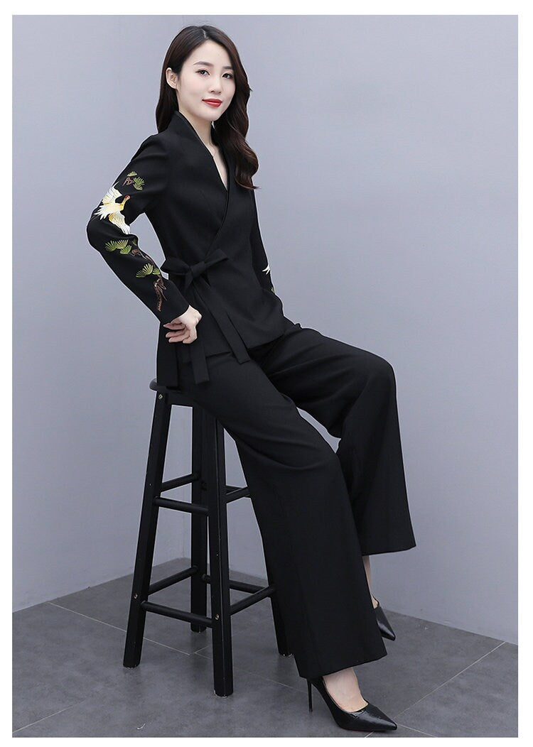 Oriental embroidery pantsuit, designer woman trendy blazer + pants, Smart Causal suit set/ Party Event/ Prom Wedding/Gift