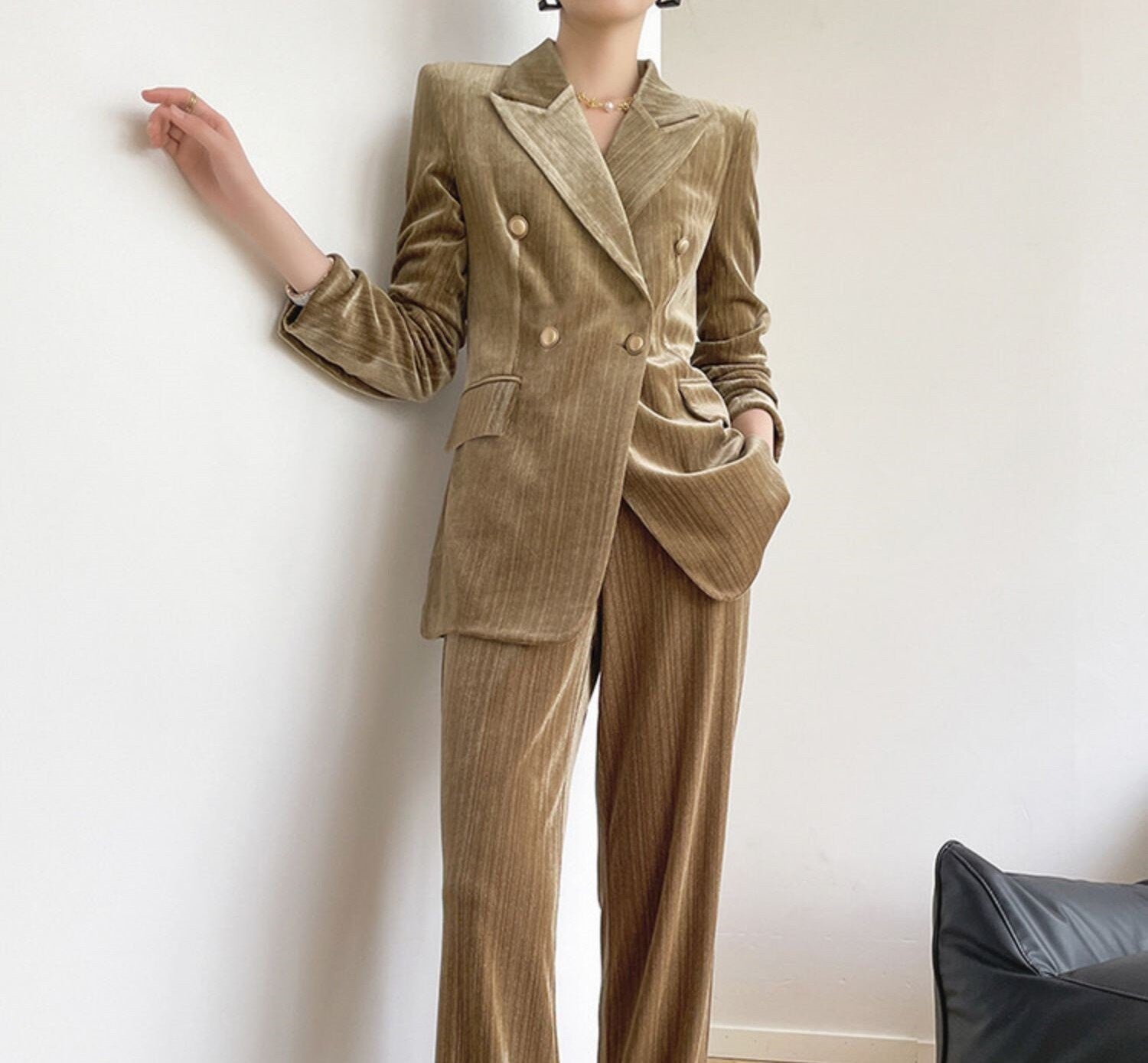 Gold Velvet Pantsuit, Designer Women slim cut winter Suit Jacket + Pants, Smart Causal/ Formal/ Party Event/ Prom Wedding/Gift