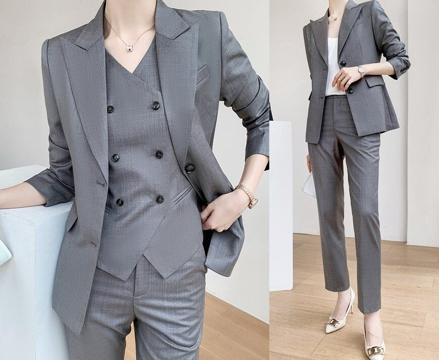 Gray women slim cut pantsuit, designer woman modern blazer + vest + pants suit set, Smart Causal Formal Office Party Event Prom Wedding