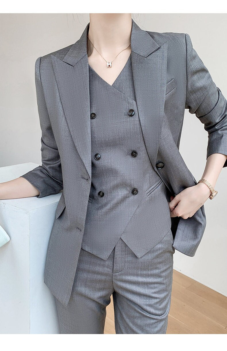 Gray women slim cut pantsuit, designer woman modern blazer + vest + pants suit set, Smart Causal Formal Office Party Event Prom Wedding