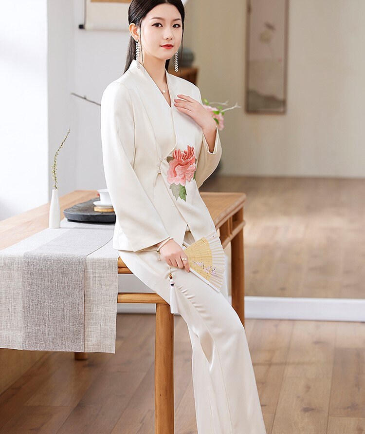 Floral embroidery pantsuit, designer woman embroidery sleeves blazer + pants, suit set for Party Event/ Prom Wedding/ Office