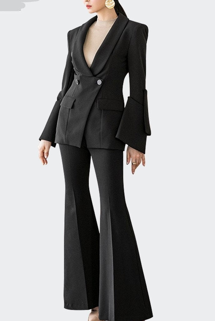 Modern women slim cut pantsuit, wide sleeves blazer boot leg pants suit set, designer stylish Formal Office Cocktail Prom Wedding