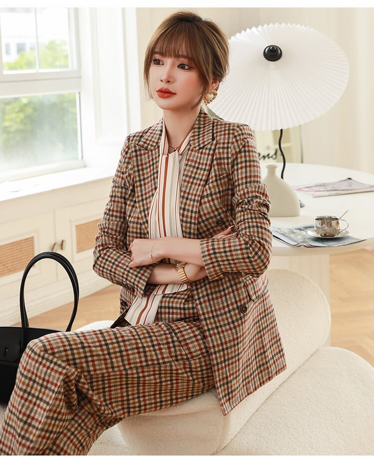 Retro checked Coffee Pantsuit. Designer women slim cut blazer + wide leg pants sprint summer smart casual formal office wedding prom