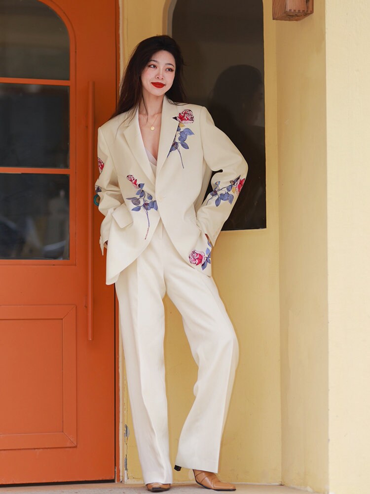 Flower print white pantsuit, designer women loose fit blazer + wide legs pants suit set smart casual formal office wedding cocktail party