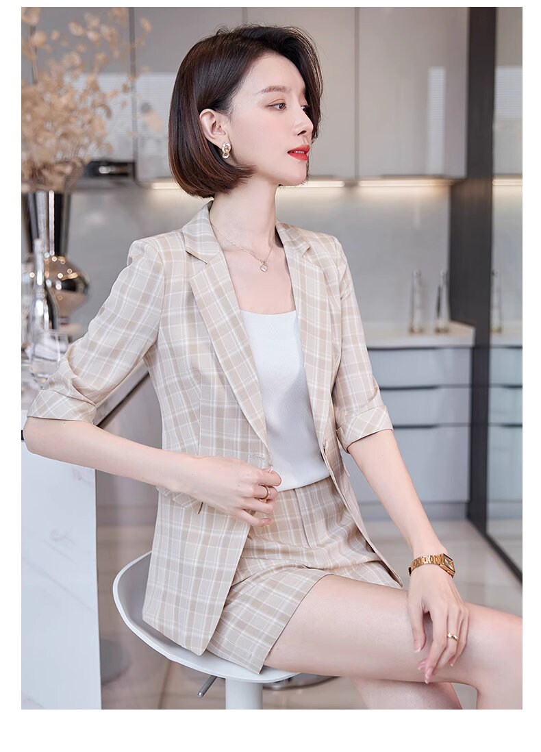 Checkered pink/ khaki pantsuit, designer woman suit set, slim cut short sleeved blazer+ shorts, wedding office formal smart casual