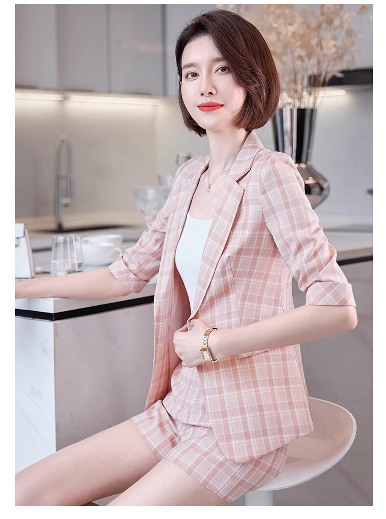 Checkered pink/ khaki pantsuit, designer woman suit set, slim cut short sleeved blazer+ shorts, wedding office formal smart casual